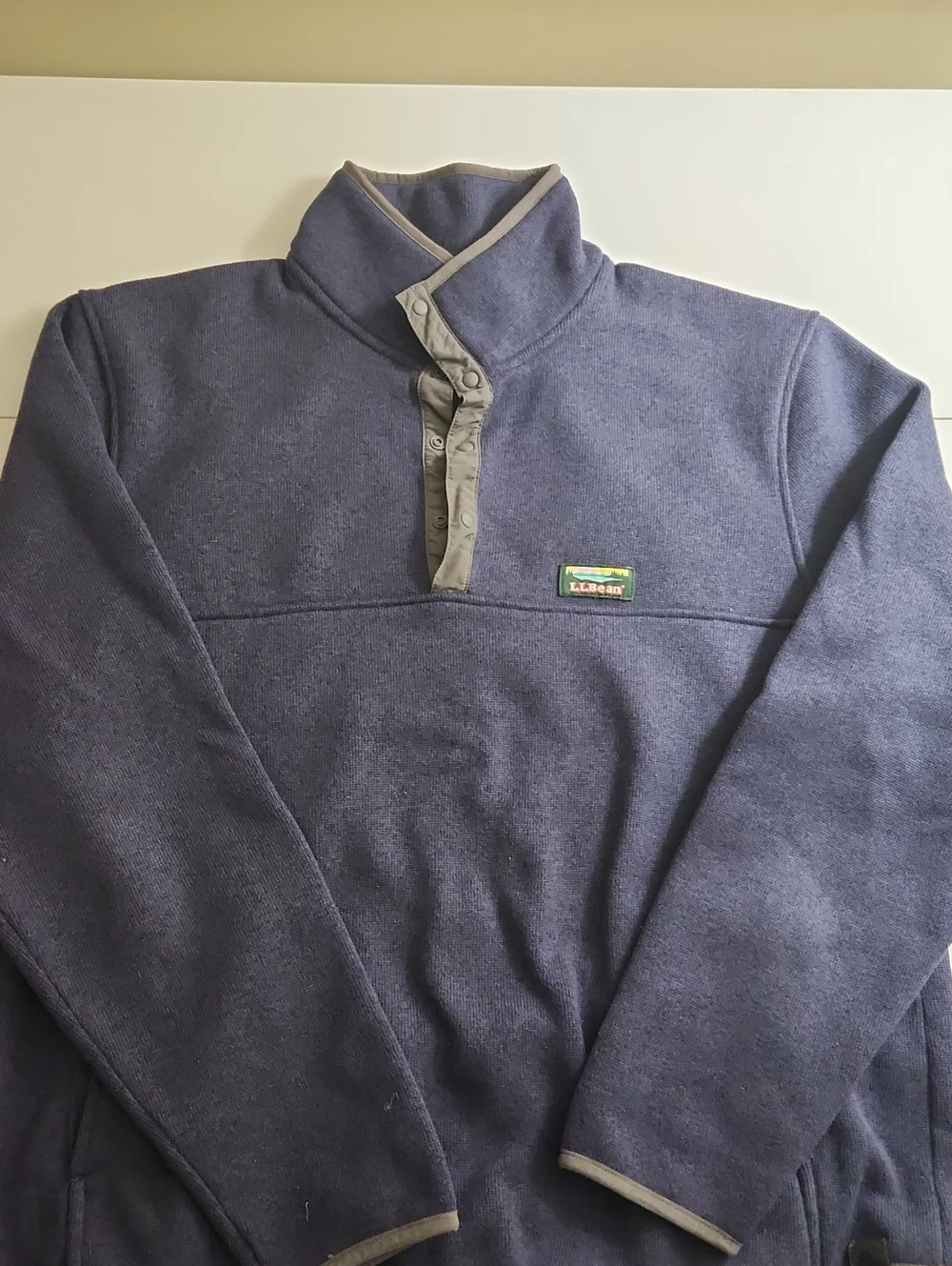 L.L. Bean Men's Navy Fleece Snap-Placket Pullover with Gray Trim